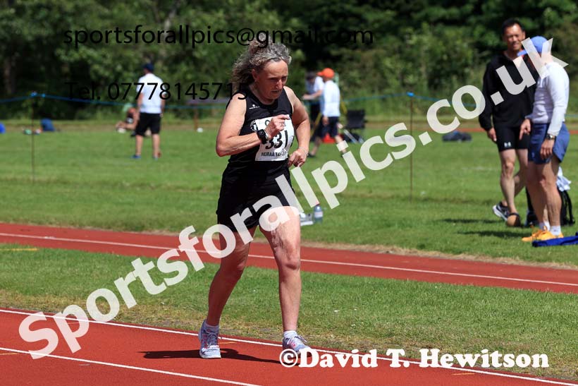 Womens 800 metres, 2024 NE Masters Track and Field Champs., Monkton Stadium, Jarrow.  Photo: David T. Hewitson/Sports for All Pics